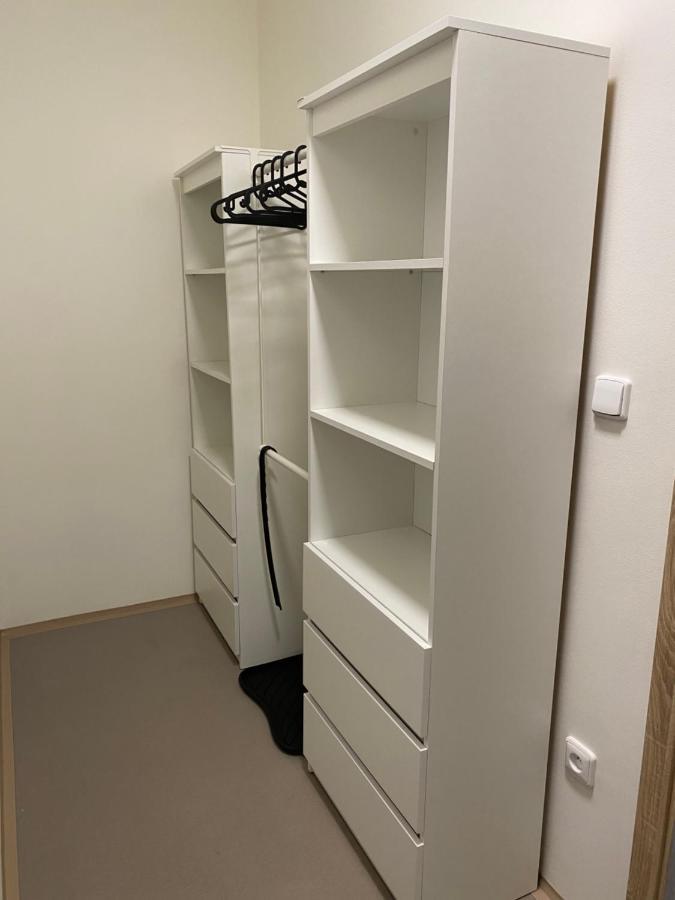 Apartmany Nad Parkem Broumov Luaran gambar